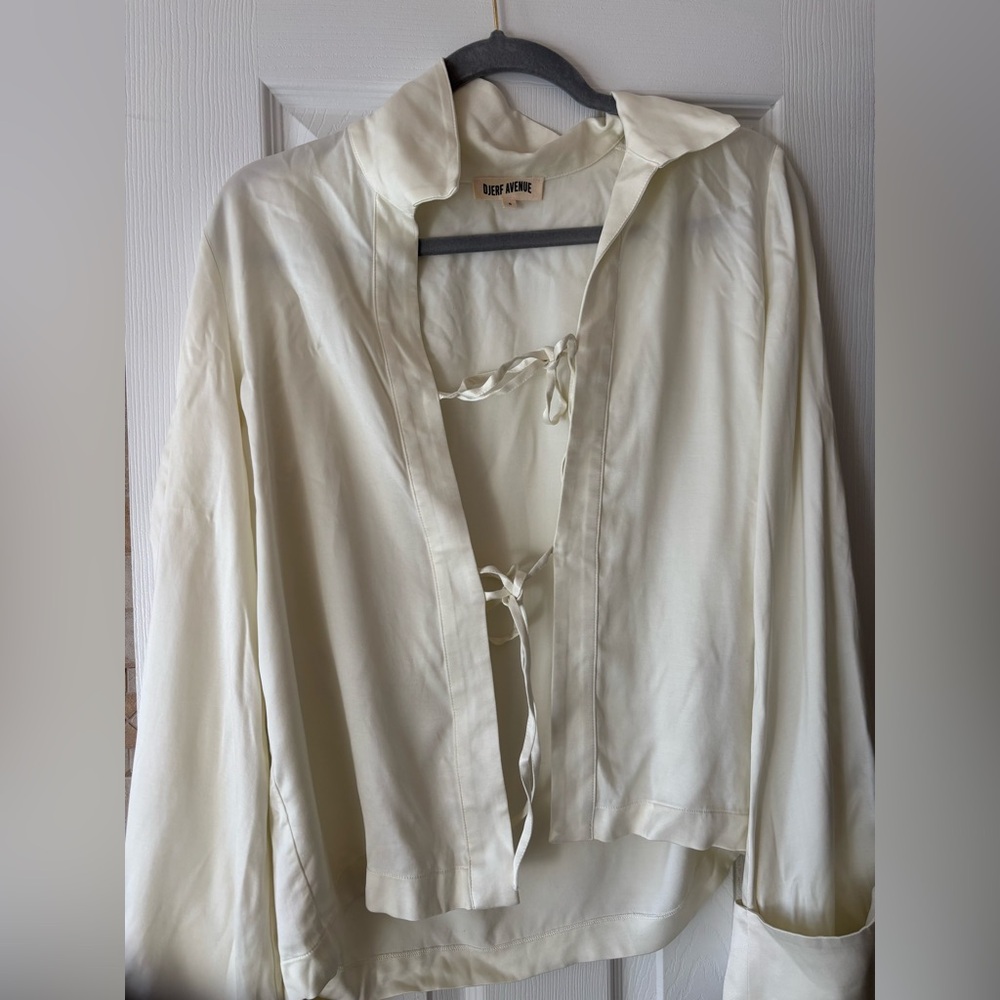 DJERF AVENUE occasion top size small “cloud” color (white/cream)